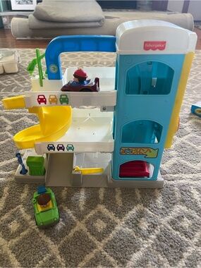 Fisher Price Little People Parking Garage